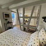 Lägenhet Duplex Le 12 - Avec Terrasse Dans Le Vignoble - 5 Mn Du Centre De Colmar *