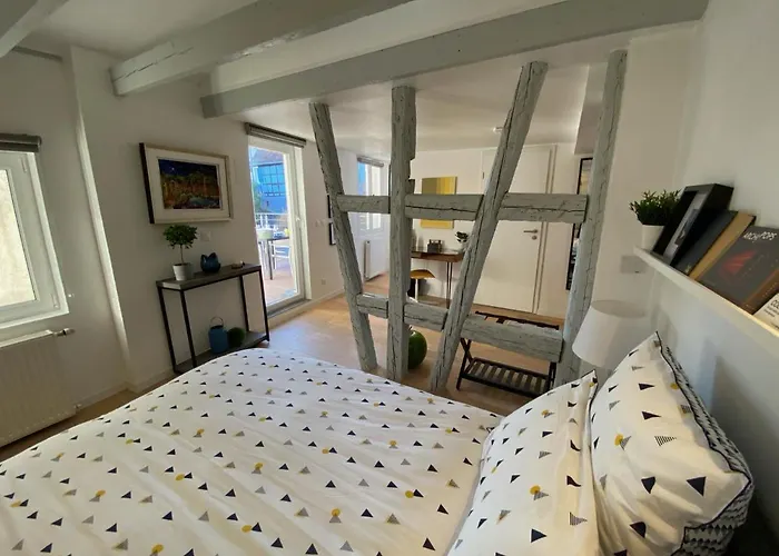 Appartement Duplex Le 12 - Avec Terrasse Dans Le Vignoble - 5 Mn Du Centre De Colmar *
